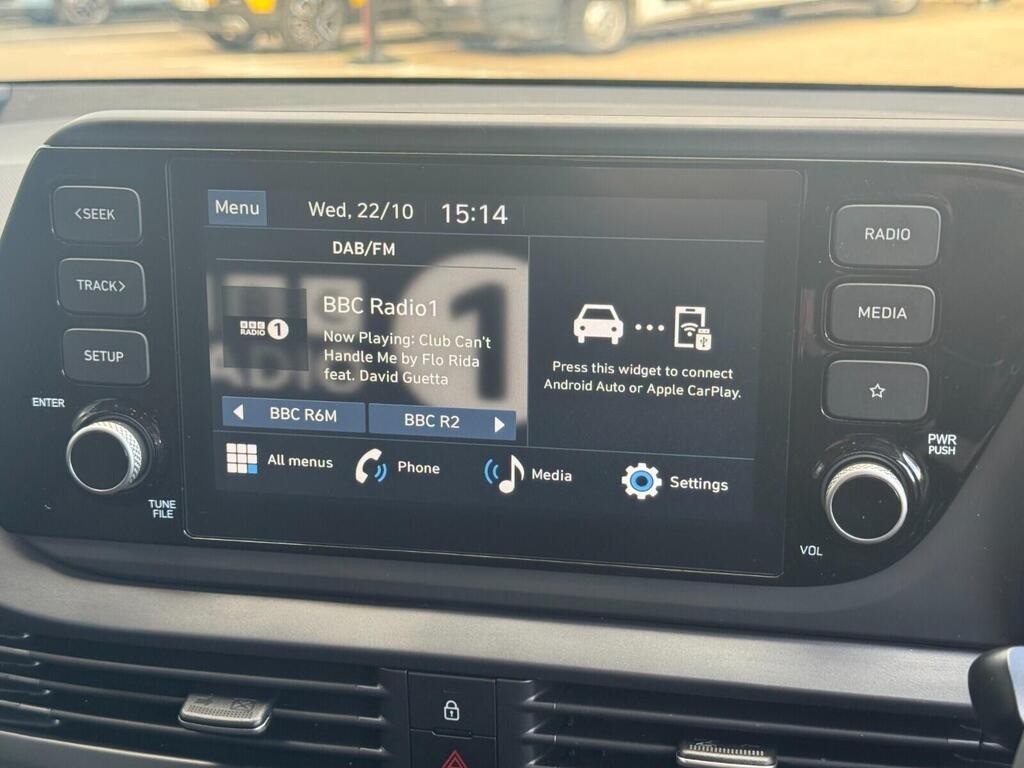 
								2024 Hyundai i20 1.0 T-GDi Advance full									