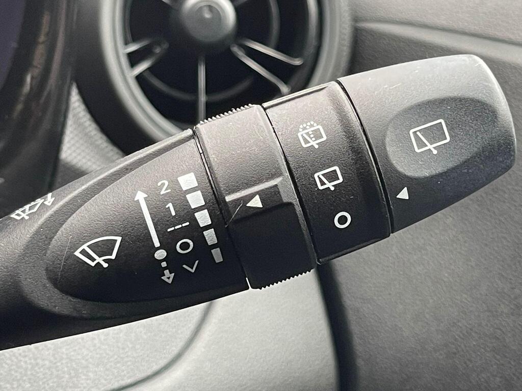 
								2023 Hyundai i10 1.0 SE Connect full									