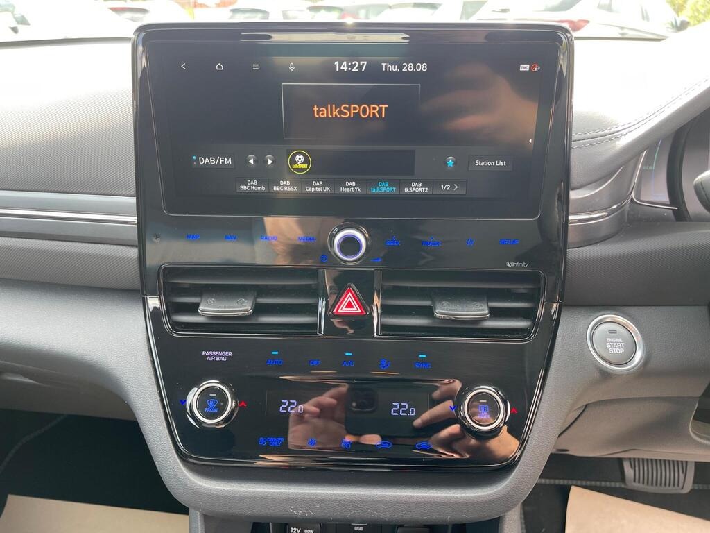 
								2019 Hyundai IONIQ 1.6 h-GDi 1st Edition DCT full									