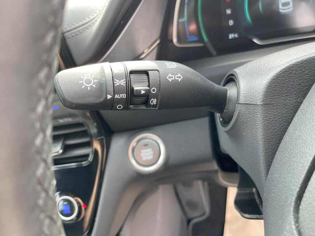 
								2019 Hyundai IONIQ 1.6 h-GDi 1st Edition DCT full									