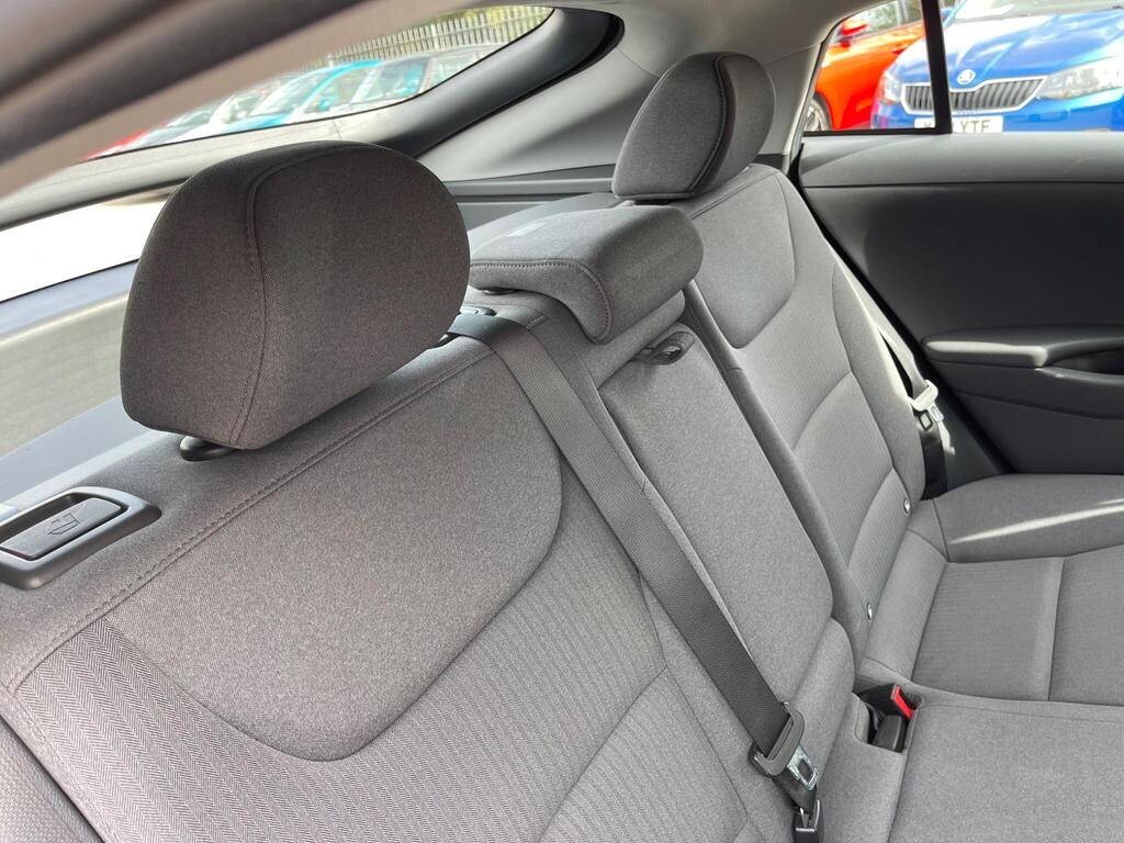 
								2019 Hyundai IONIQ 1.6 h-GDi 1st Edition DCT full									