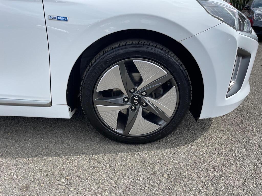 
								2019 Hyundai IONIQ 1.6 h-GDi 1st Edition DCT full									