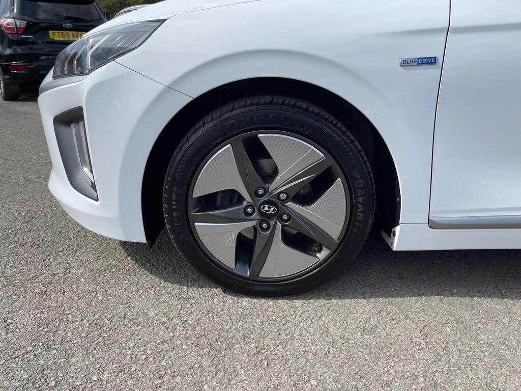 
								2019 Hyundai IONIQ 1.6 h-GDi 1st Edition DCT full									