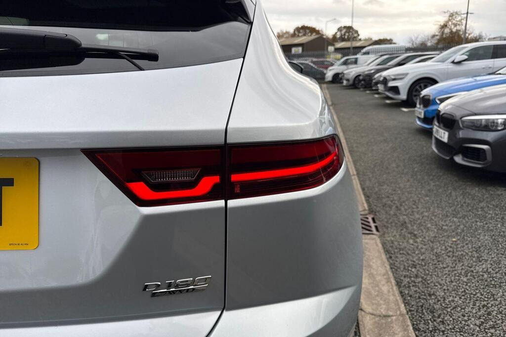 
								2020 Jaguar E-PACE 2.0 D180 R-Dynamic HSE Auto AWD full									