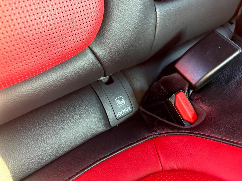 
								2018 Jaguar XE 2.0i GPF R-Sport Auto full									