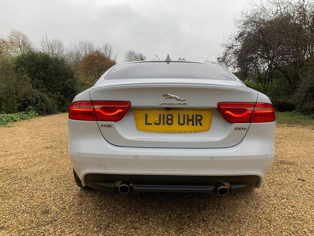 
								2018 Jaguar XE 2.0i R-Sport Auto full									