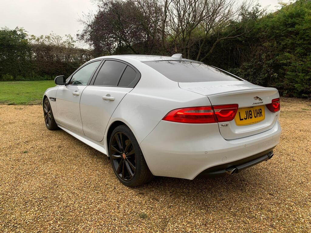 
								2018 Jaguar XE 2.0i R-Sport Auto full									