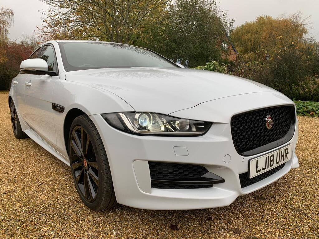2018 Jaguar XE 2.0i R-Sport Auto