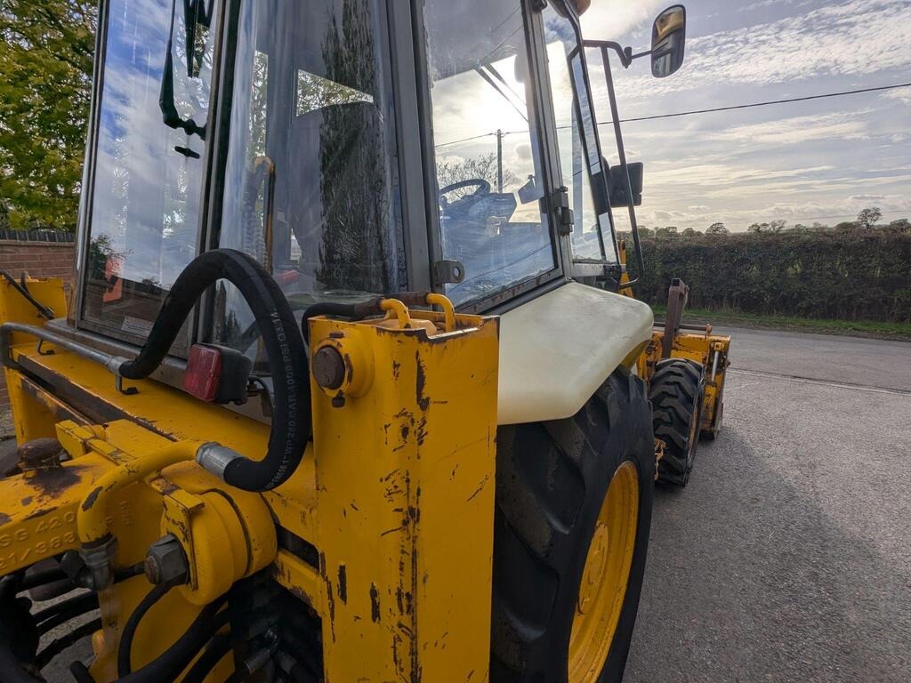 
								1994 JCB 3CX Backhoe Loader full									