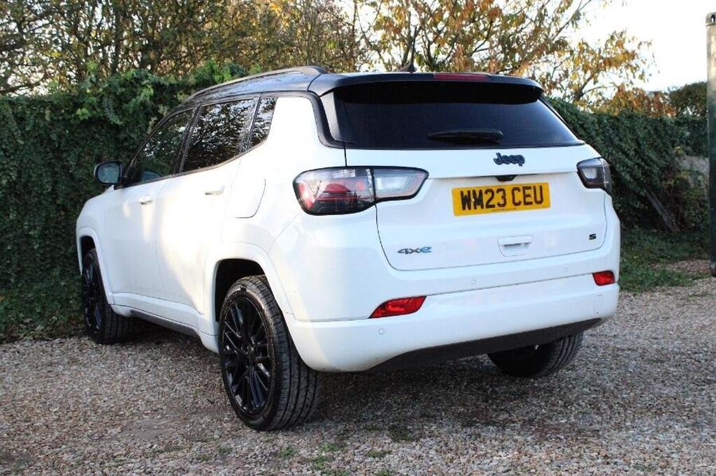 
								2023 Jeep Compass 1.3 GSE T4 11.4kWh S Auto 4xe full									