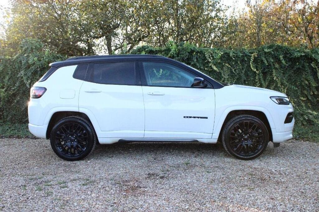 
								2023 Jeep Compass 1.3 GSE T4 11.4kWh S Auto 4xe full									