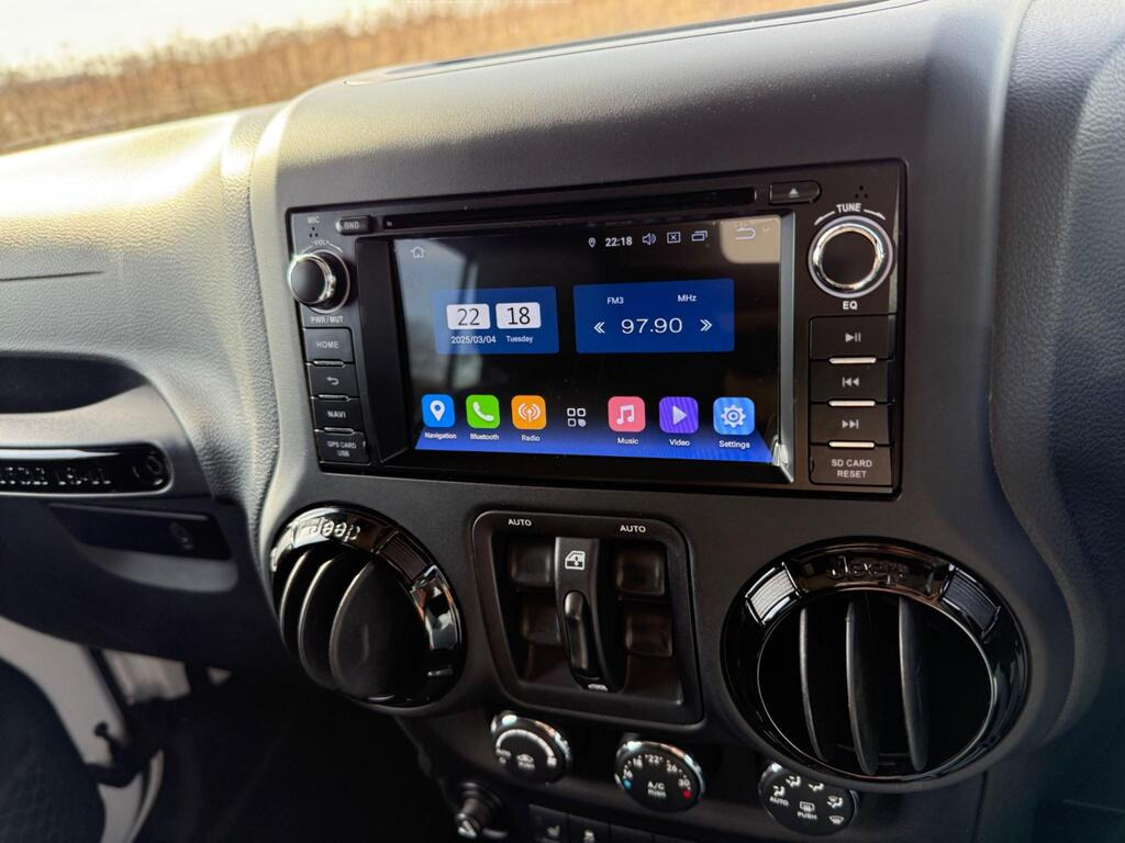 
								2014 Jeep Wrangler 3.6 V6 Overland Auto 4WD full									