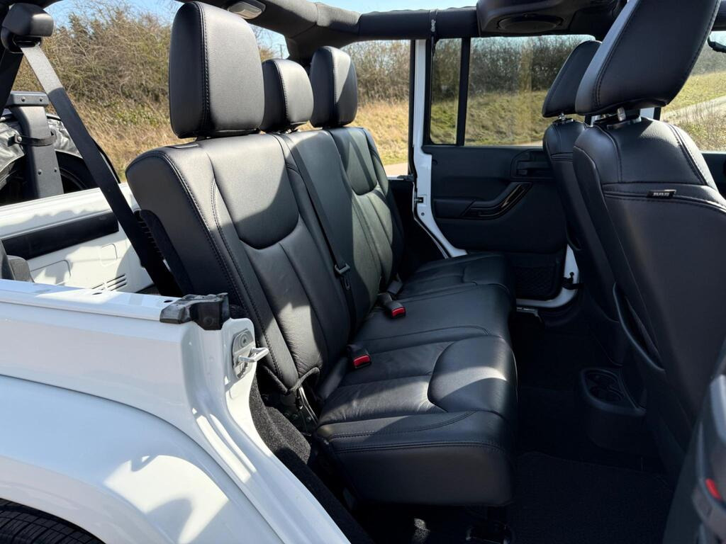 
								2014 Jeep Wrangler 3.6 V6 Overland Auto 4WD full									