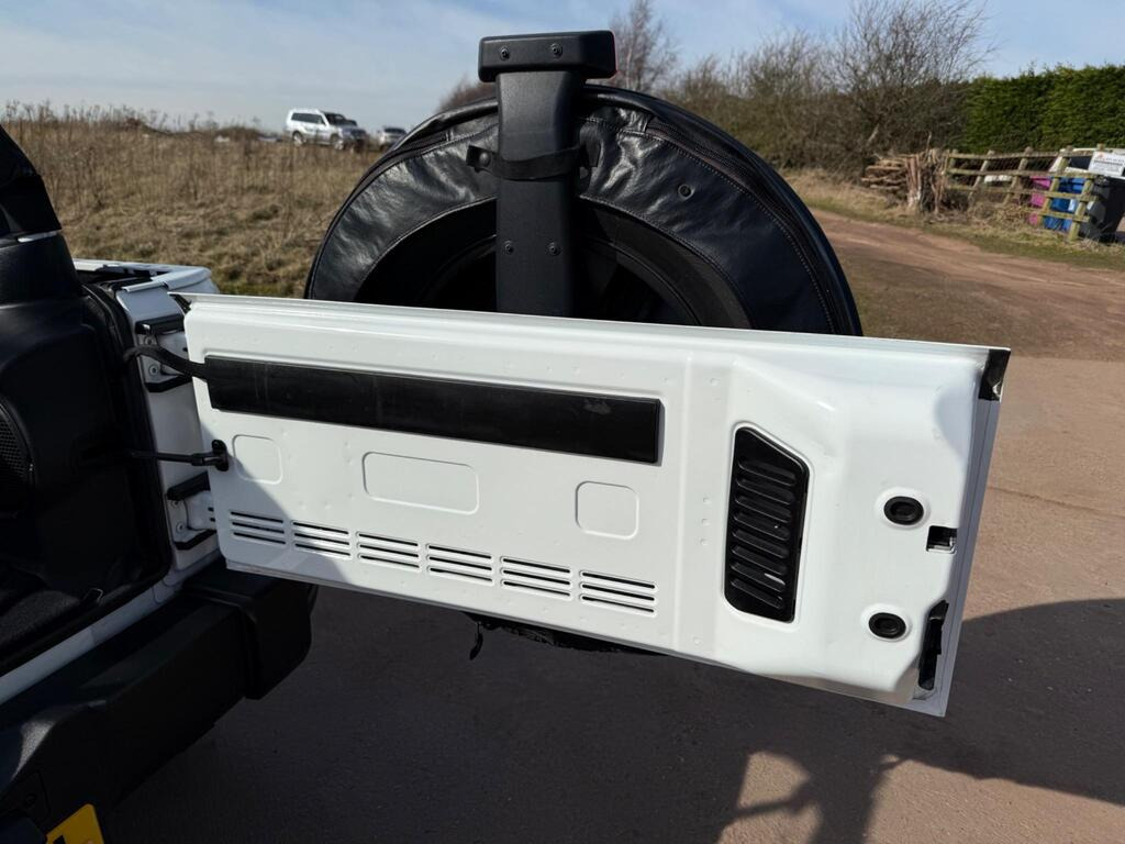 
								2014 Jeep Wrangler 3.6 V6 Overland Auto 4WD full									