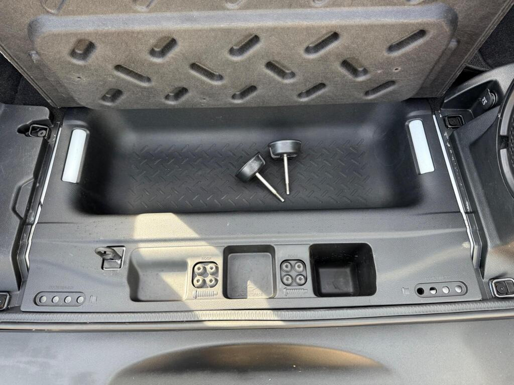 
								2014 Jeep Wrangler 3.6 V6 Overland Auto 4WD full									