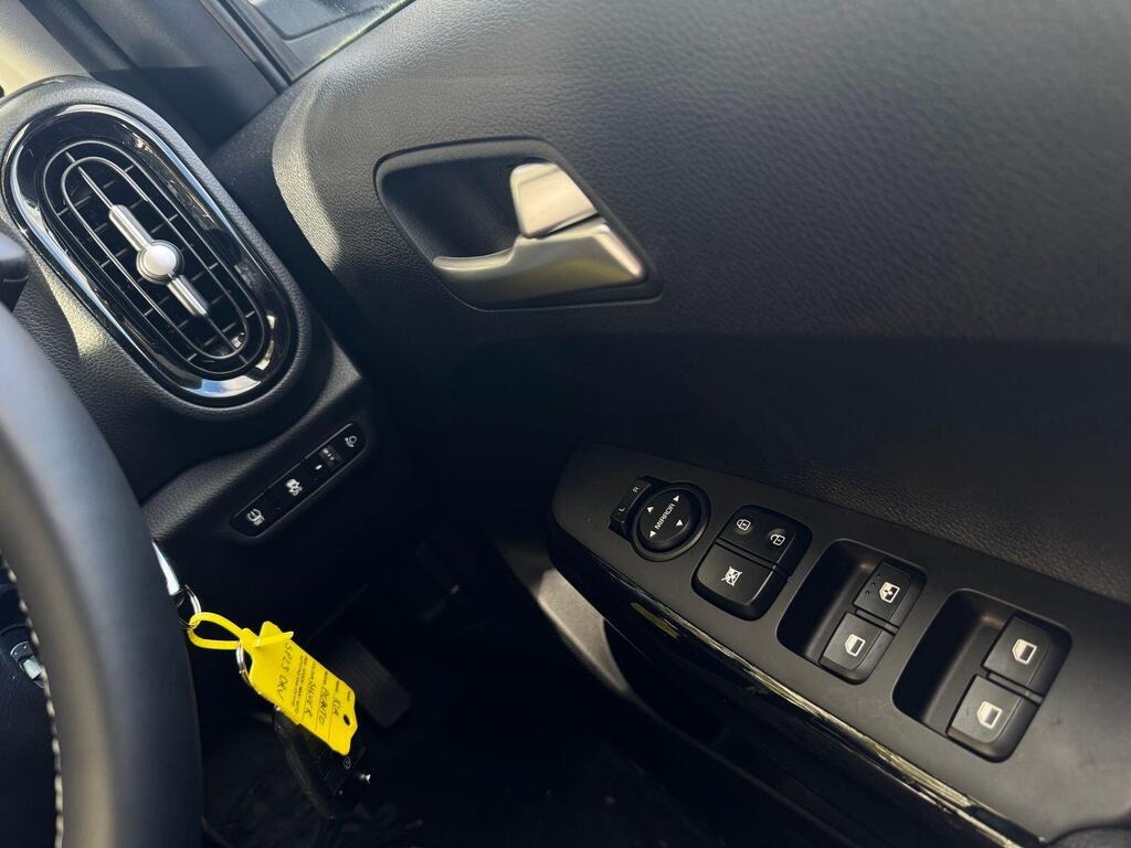 
								2023 Kia Picanto 1.0 DPi 2 AMT full									