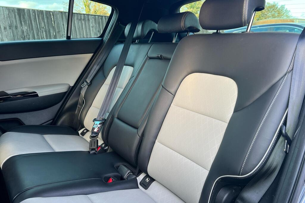 
								2021 Kia Sportage 1.6 CRDi MHEV GT-Line DCT full									