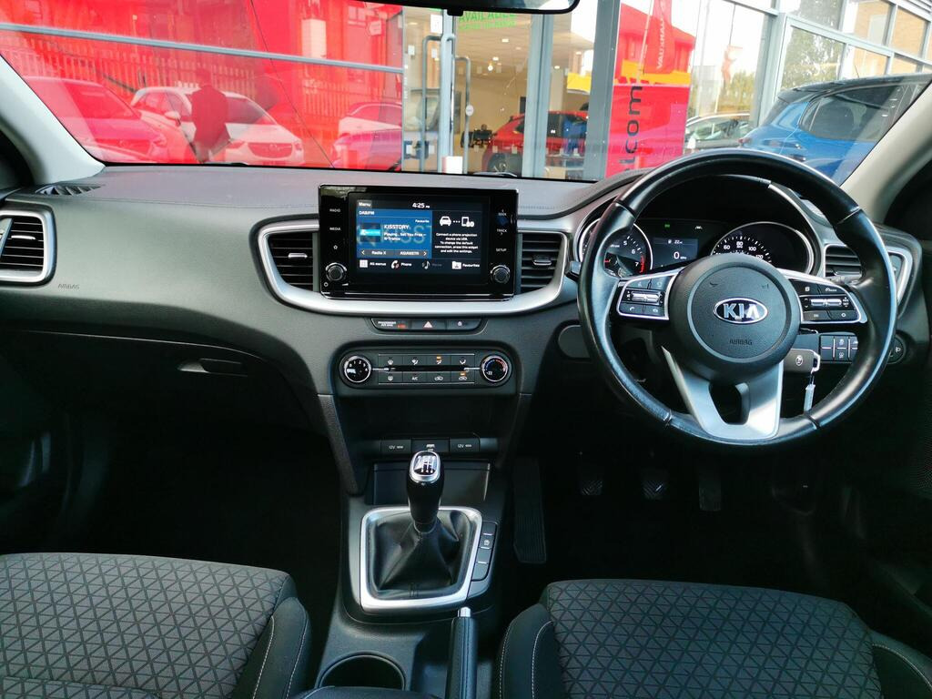 
								2020 Kia XCeed 1.0 T-GDi 2 full									