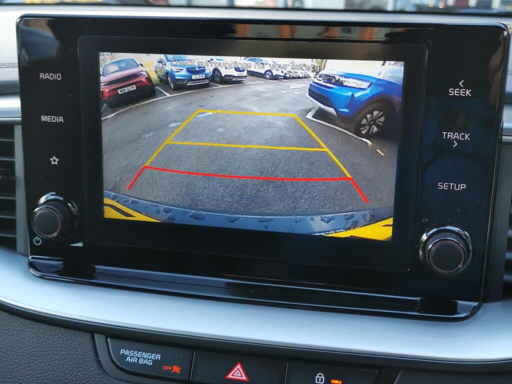 
								2020 Kia XCeed 1.0 T-GDi 2 full									