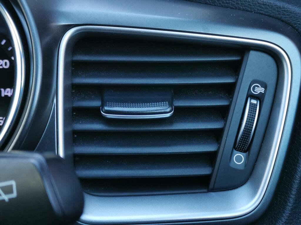 
								2020 Kia XCeed 1.0 T-GDi 2 full									