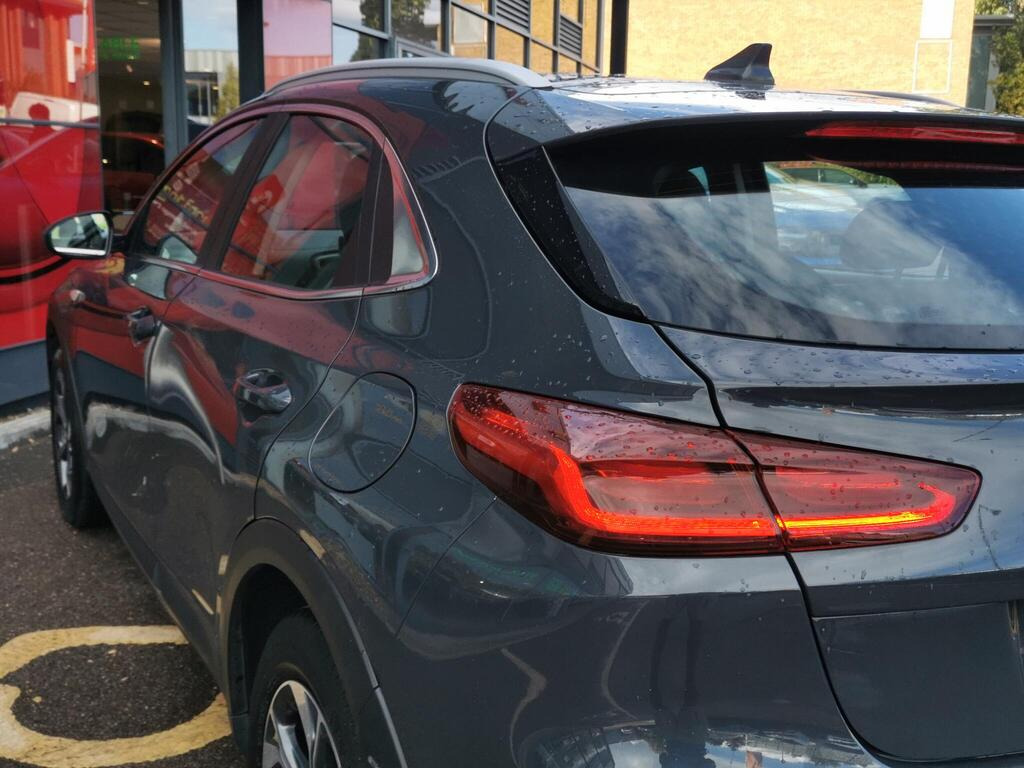 
								2020 Kia XCeed 1.0 T-GDi 2 full									