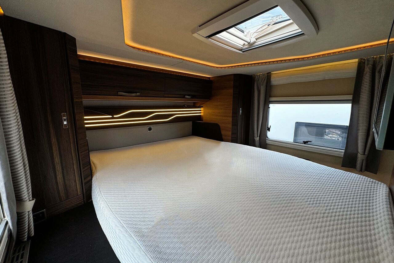 
								2021 Knaus Sun i900LX A-Class Motorhome full									
