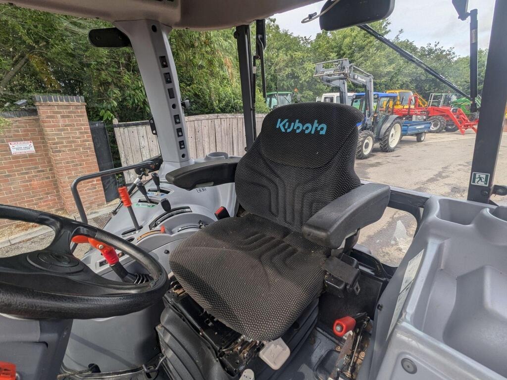 
								2018 Kubota M5111 Tractor full									