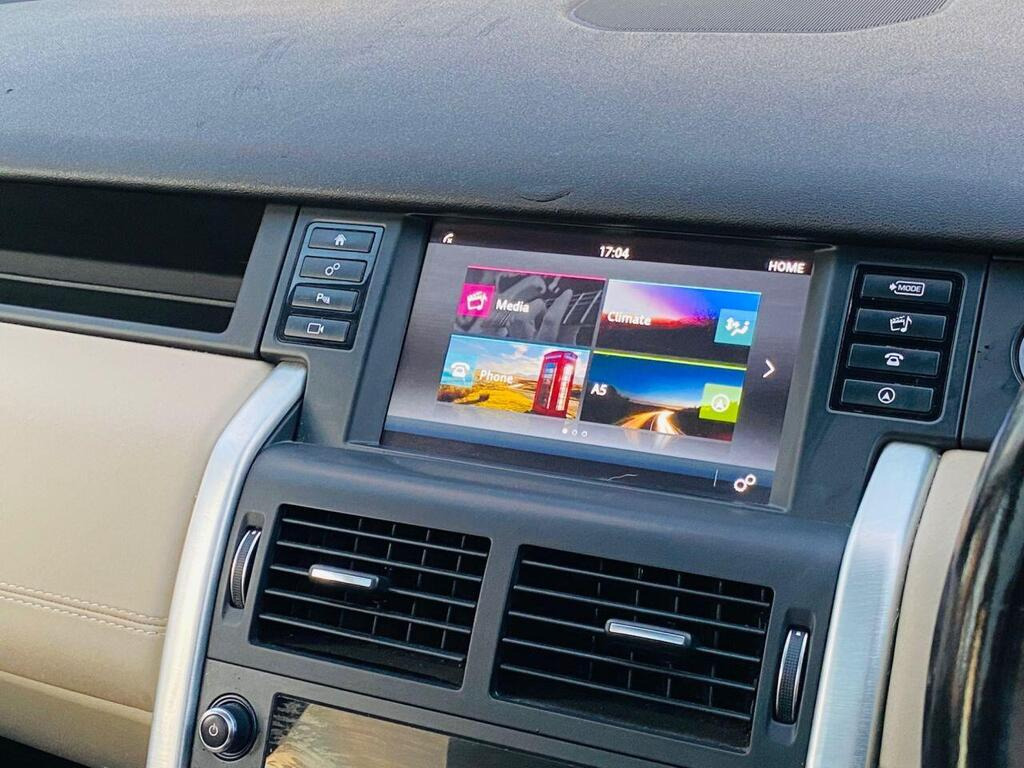 
								2018 Land Rover Discovery Sport 2.0 TD4 HSE Auto 4WD full									