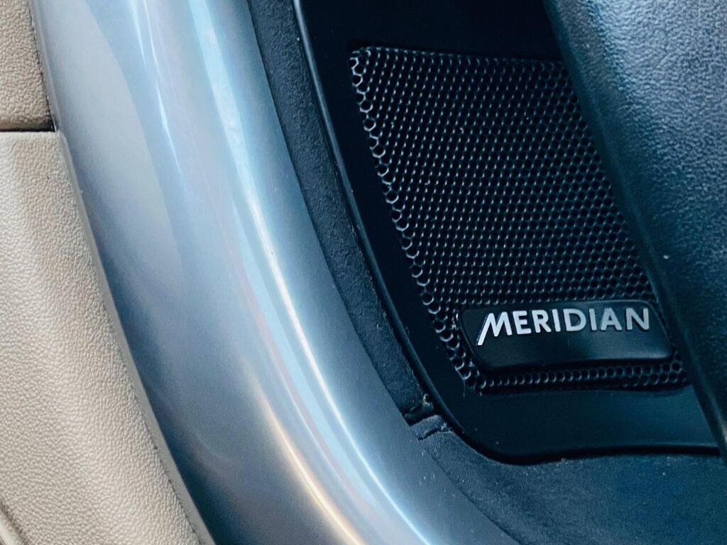 
								2018 Land Rover Discovery Sport 2.0 TD4 HSE Auto 4WD full									