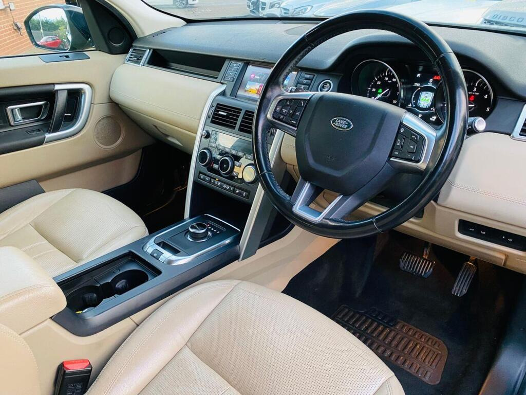 
								2018 Land Rover Discovery Sport 2.0 TD4 HSE Auto 4WD full									