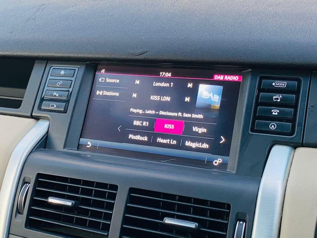 
								2018 Land Rover Discovery Sport 2.0 TD4 HSE Auto 4WD full									