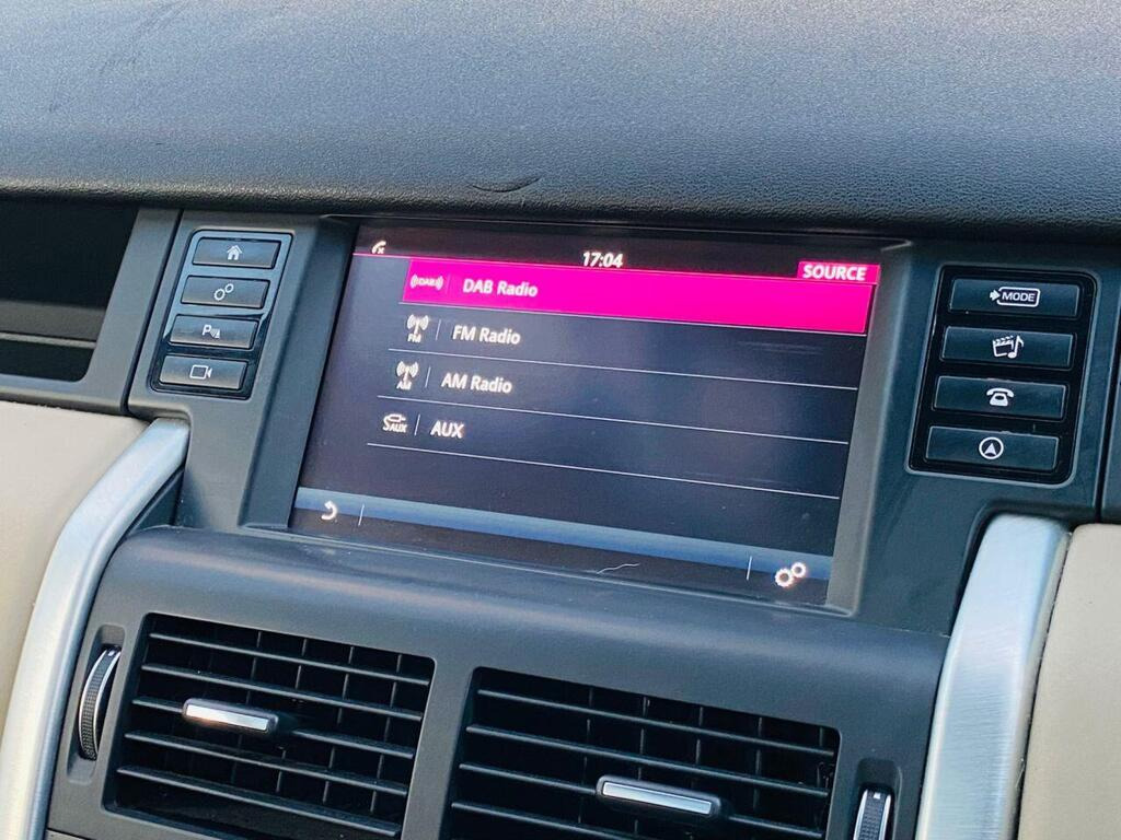 
								2018 Land Rover Discovery Sport 2.0 TD4 HSE Auto 4WD full									