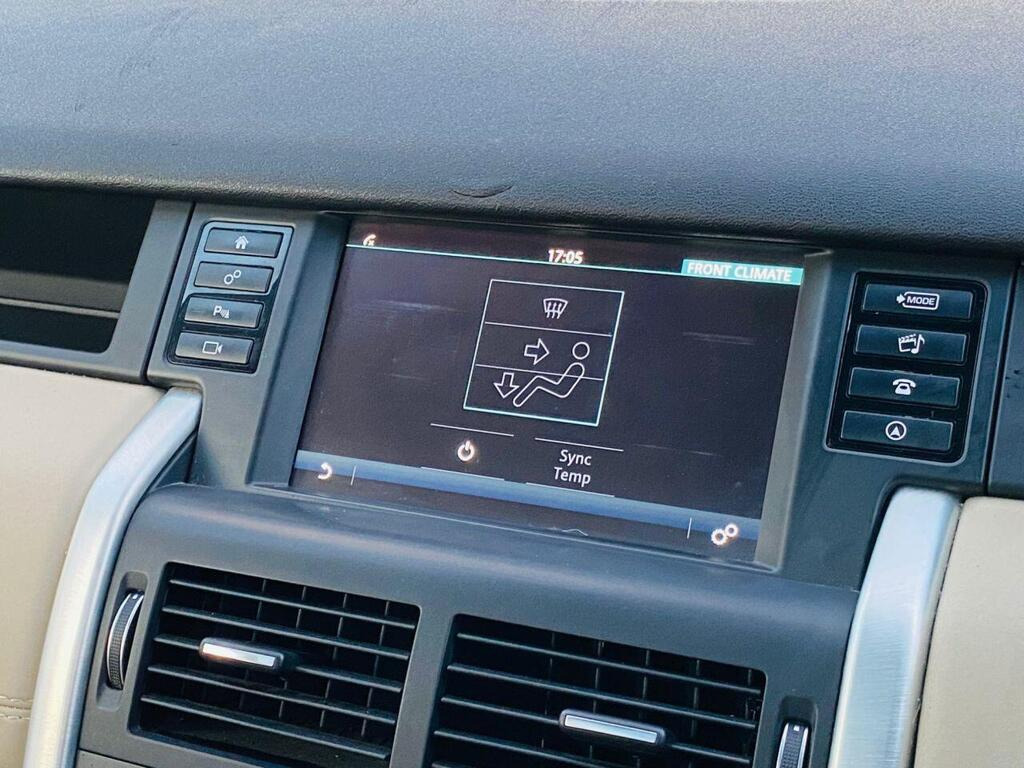 
								2018 Land Rover Discovery Sport 2.0 TD4 HSE Auto 4WD full									