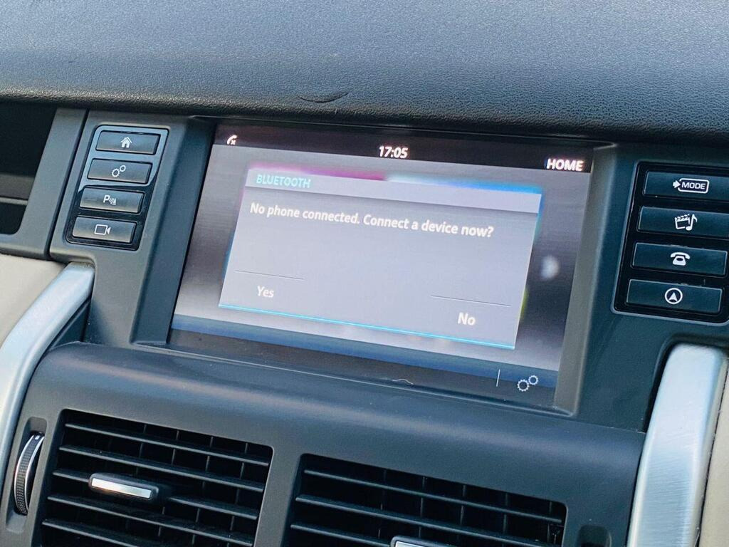 
								2018 Land Rover Discovery Sport 2.0 TD4 HSE Auto 4WD full									