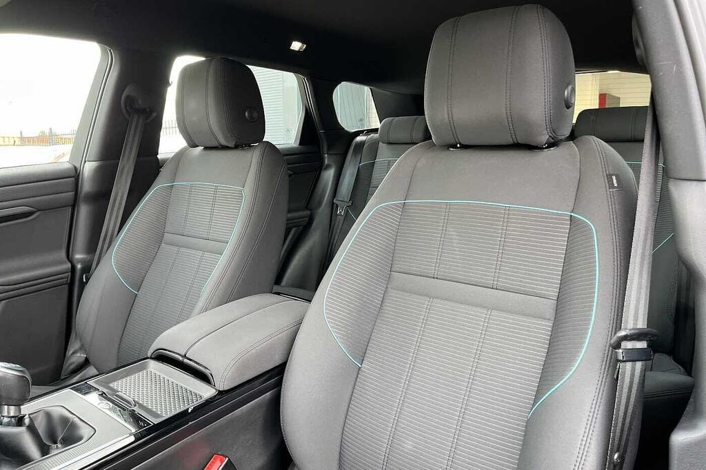 
								2020 Land Rover Range Rover Evoque 2.0 D150 R-Dynamic FWD full									