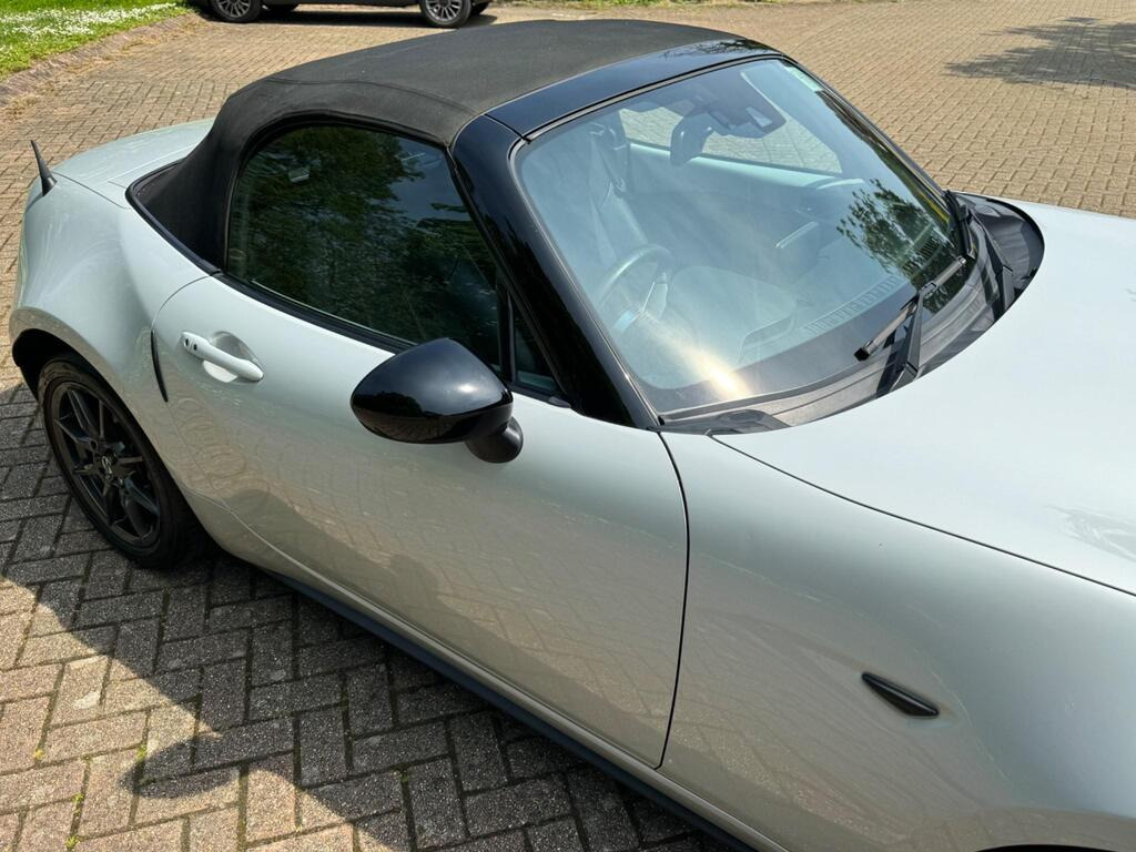 
								2016 Mazda MX-51.5 SKYACTIV-G Sport Nav full									