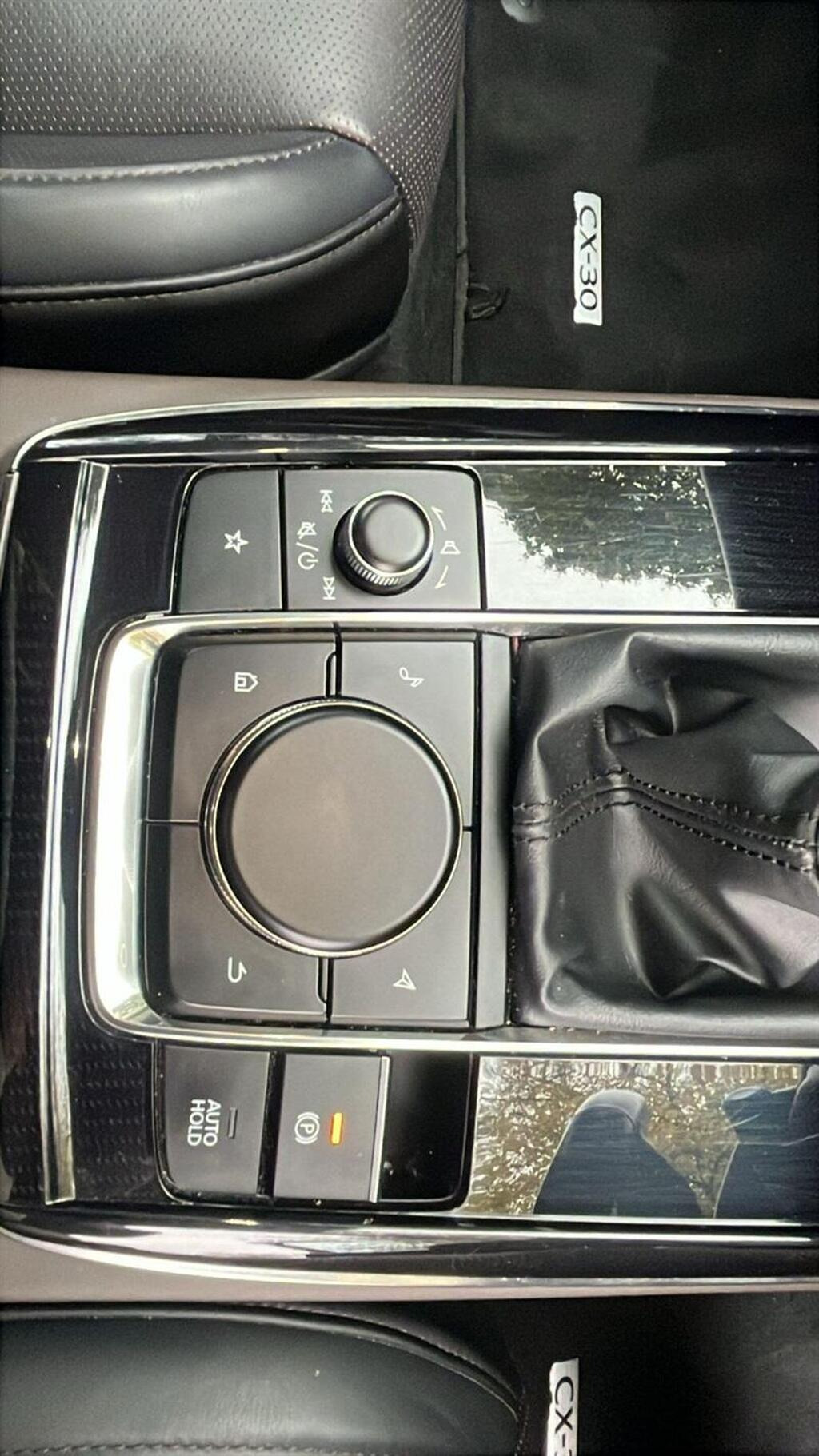 
								2022 Mazda CX-30 2.0 e-Skyactiv-G MHEV GT Sport Tech full									