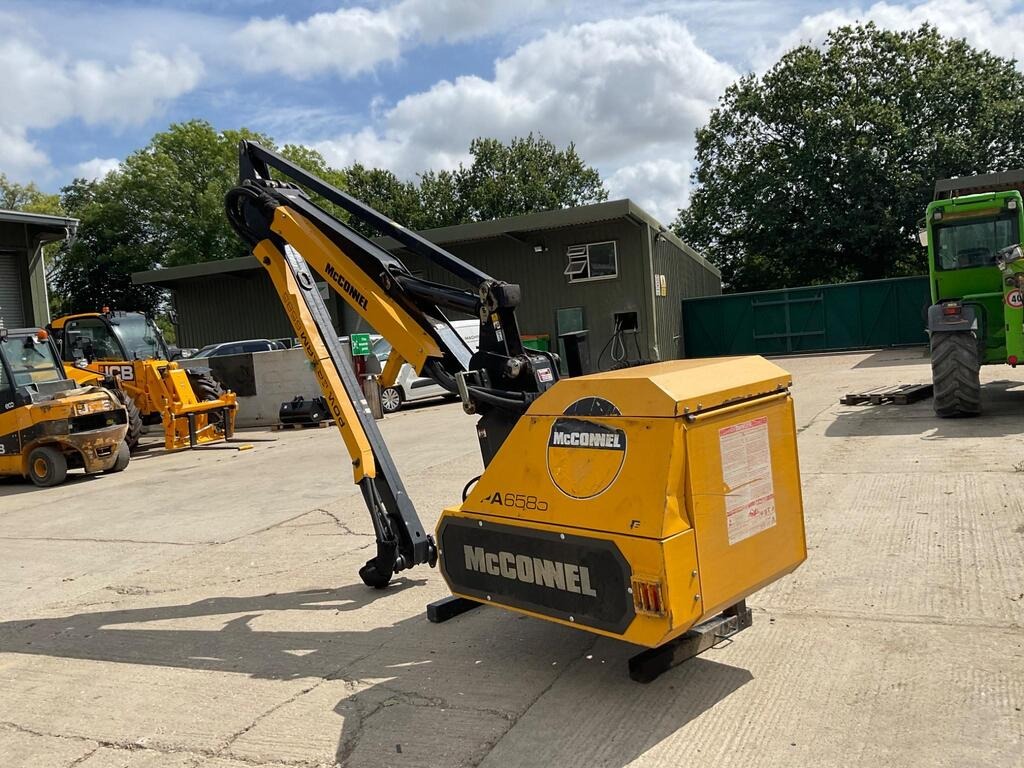 
								2018 McConnel PA6585 Mower full									