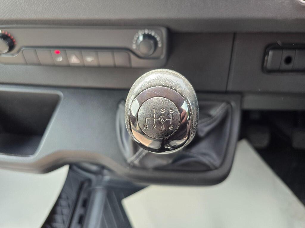 
								2019 Mercedes-Benz Sprinter Stealth Camper 2.1 full									