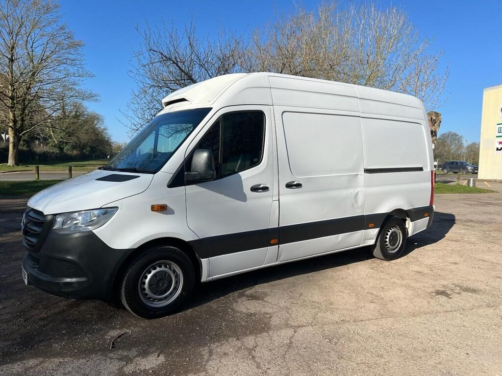 
								2020 Mercedes-Benz Sprinter 314 CDI L2 H2 Temperature-Controlled Van full									