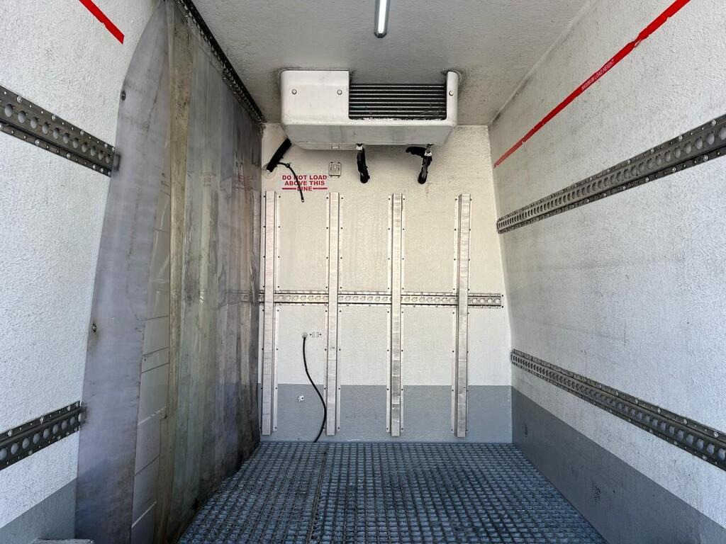 
								2020 Mercedes-Benz Sprinter 314 CDI L2 H2 Temperature-Controlled Van full									