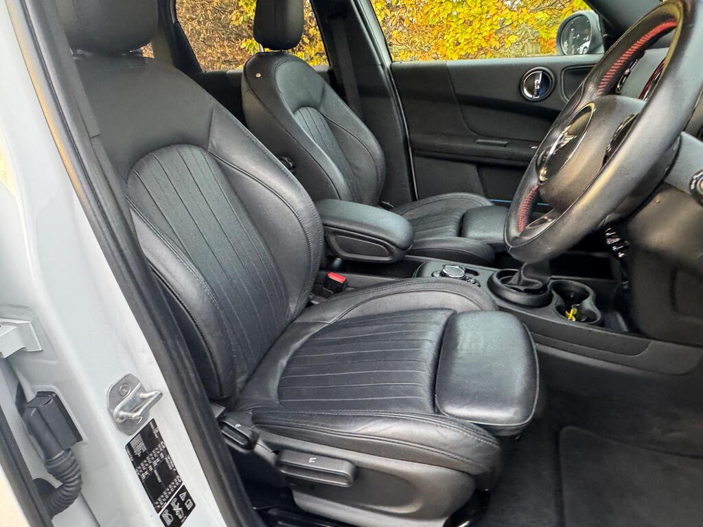 
								2018 MINI Countryman 1.5 Cooper Auto 6Spd ALL4 full									