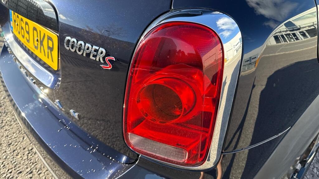 
								2019 MINI Countryman 2.0 Cooper S Sport Steptronic full									