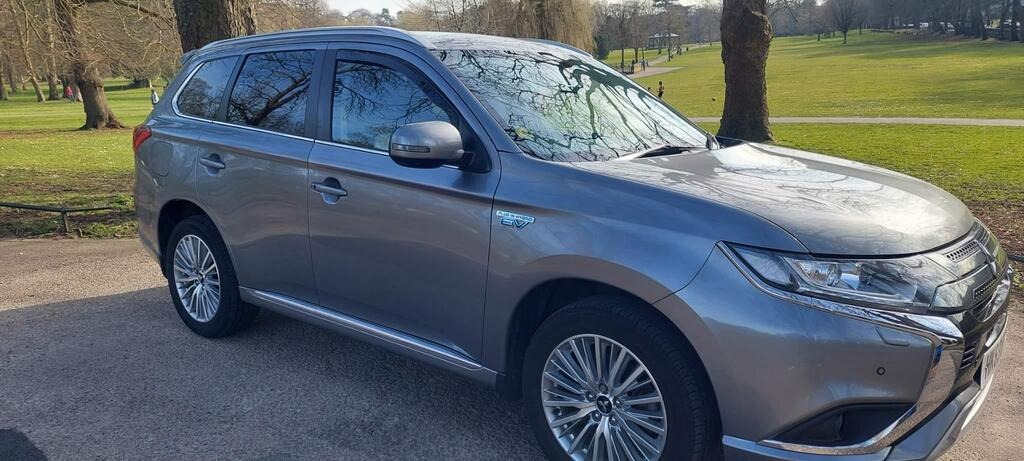 
								2019 Mitsubishi Outlander 2.4h TwinMotor 13.8kWh Design CVT 4WD full									