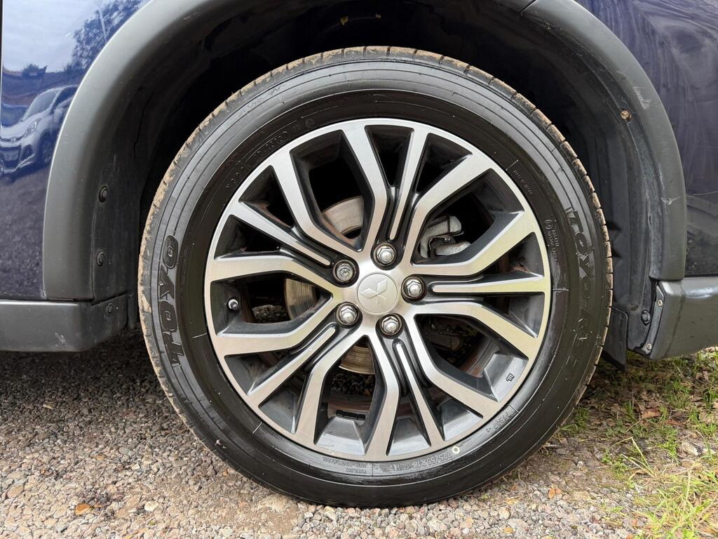 
								2018 Mitsubishi Outlander 2.2 DI-D 3 Auto 4WD full									