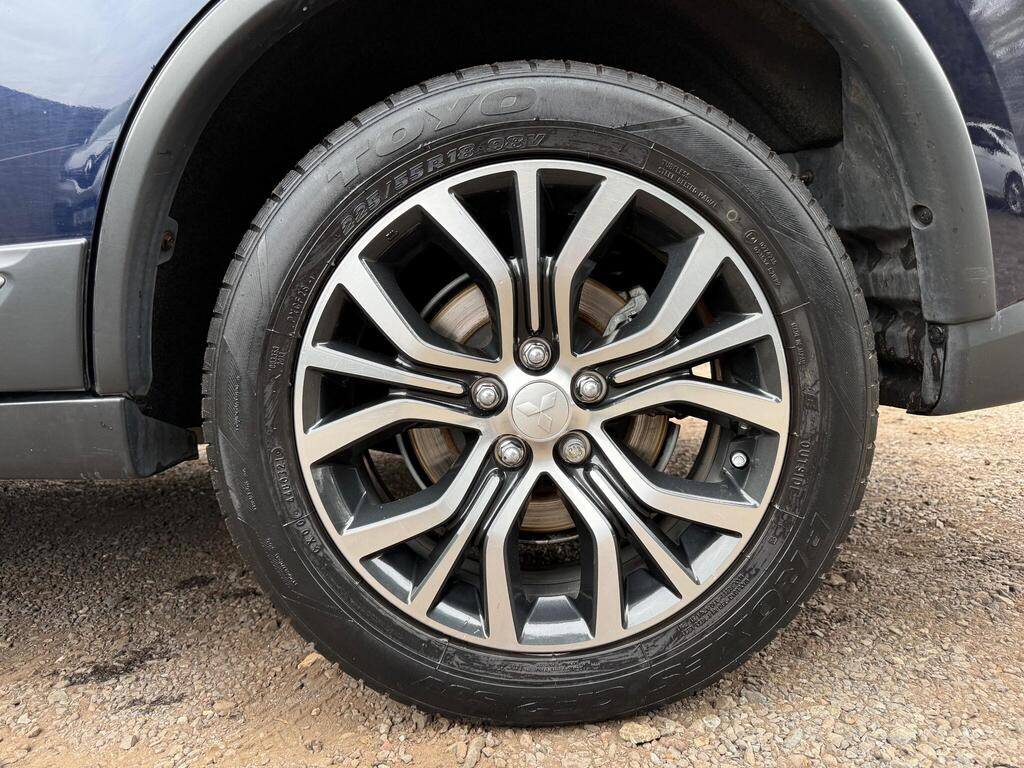 
								2018 Mitsubishi Outlander 2.2 DI-D 3 Auto 4WD full									