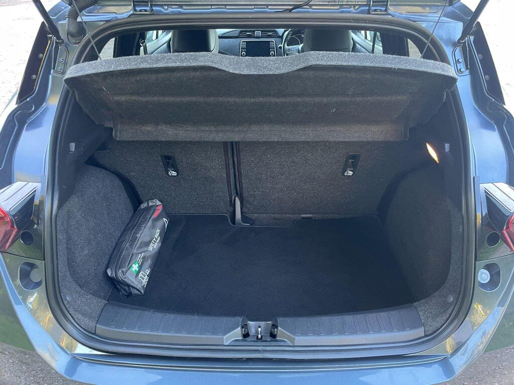 
								2022 Nissan Micra 1.0 IG-T N-Sport full									