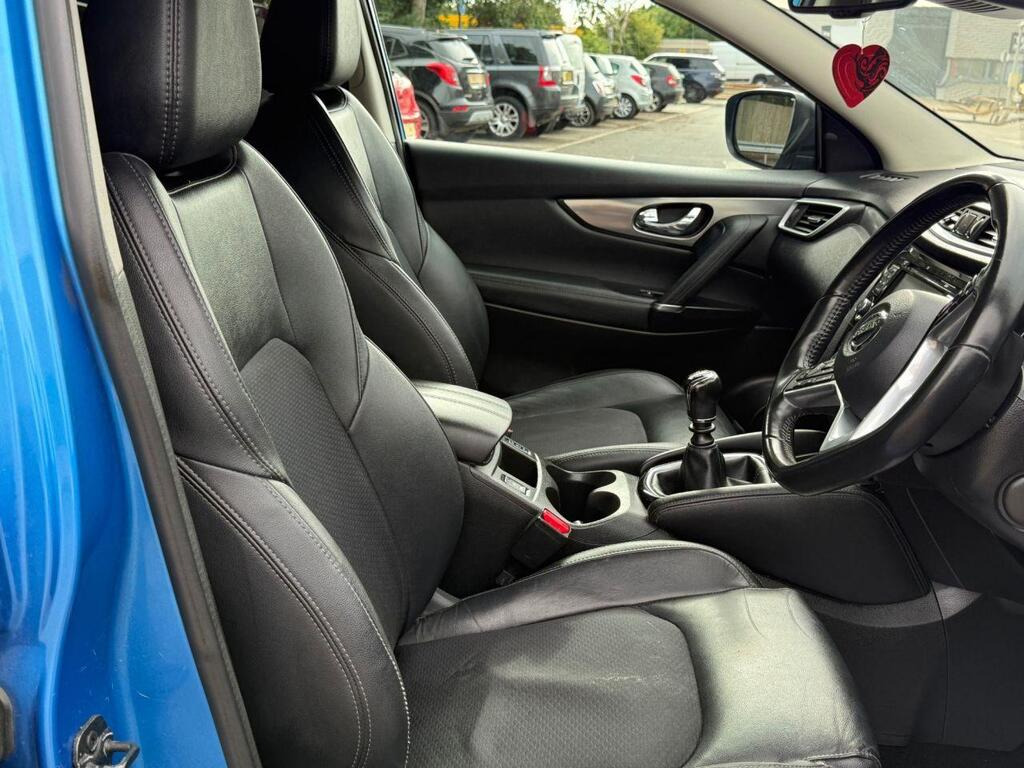 
								2018 Nissan Qashqai 1.2 DIG-T Tekna full									