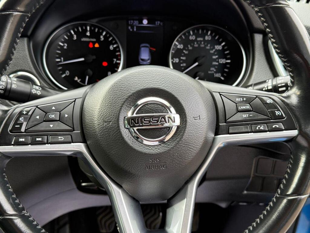 
								2018 Nissan Qashqai 1.2 DIG-T Tekna full									