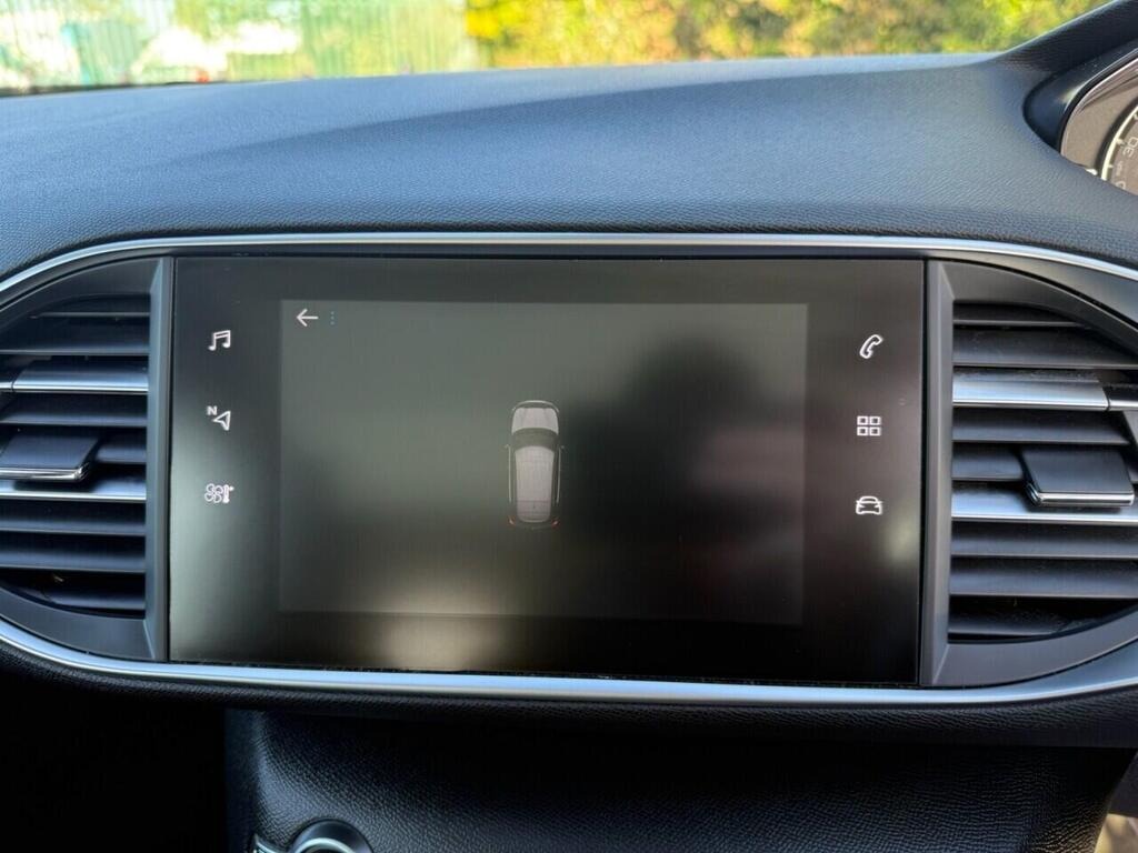 
								2019 Peugeot 308 1.2 PureTech GPF Allure EAT full									